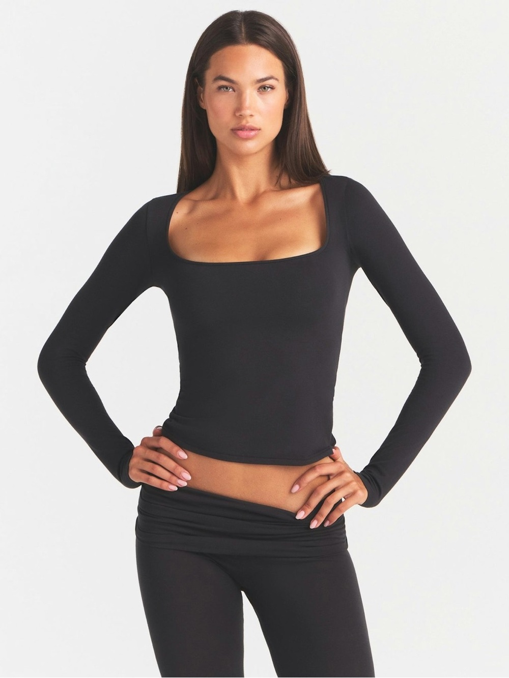 NEW SKIMS Black Scoop Neck Long Sleeve Top, size M